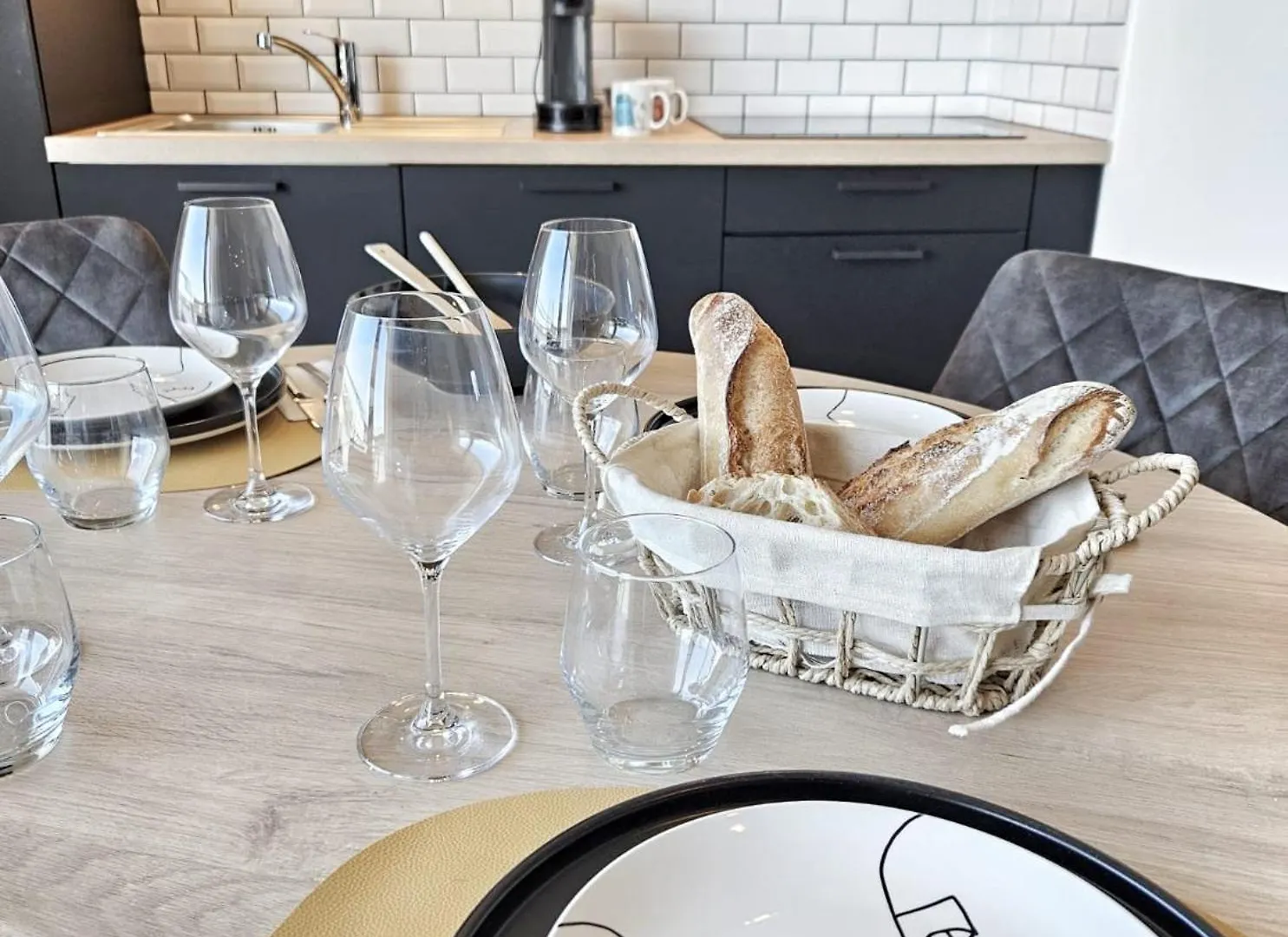 T2 Design Proche Gare/Intra-M/Sillon, Garage Prive Apartment Saint-Malo France